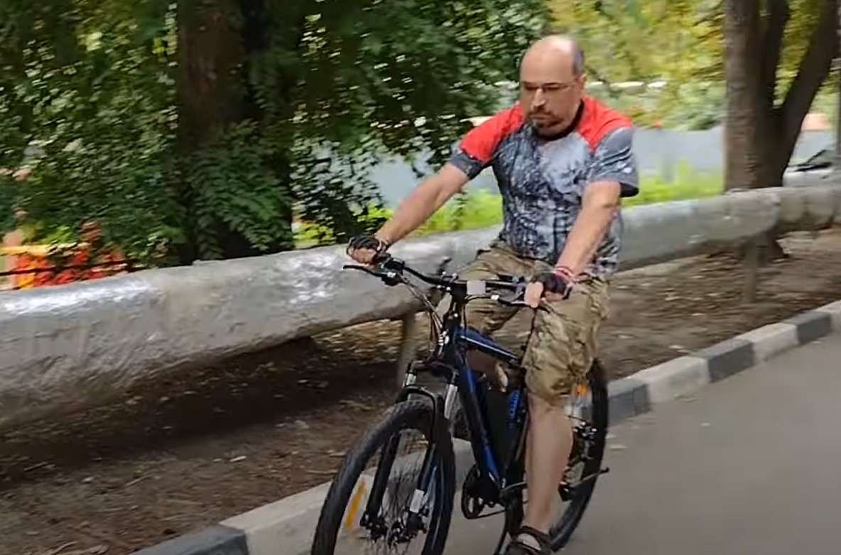 Видео от покупателя электровелосипеда Eltreco XT 600 D