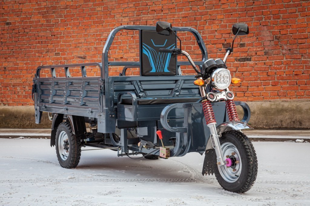 Rutrike Титан - грузовой трицикл с гидробортом