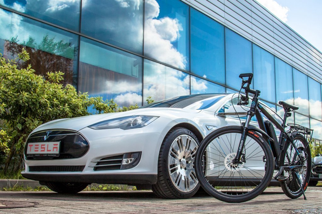 Tesla и Eltreco — тенденции развития электротранспорта (интервью с В. Пановицыным)