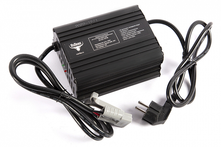 картинка Зарядное устройство для тяговых свинцово-кислотных аккумуляторов Rutrike 24V10A от магазина Eltreco