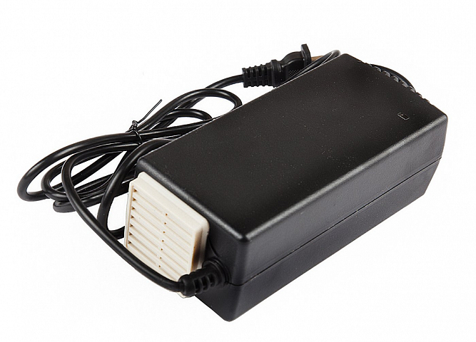 картинка Зарядное устройство интелектуальное для Li литиевых аккумуляторов 48V24AH (3А) от магазина Eltreco
