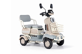 картинка Трицикл Rutrike Квадро магазин Eltreco являющийся официальным дистрибьютором в России 