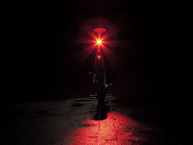 картинка TOPEAK RedLite Aura, фонарь задний от магазина Eltreco