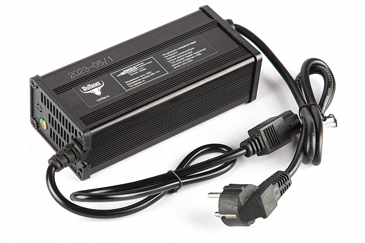 картинка Зарядное устройство интеллектуальное для LiFePo4 аккумуляторов 60V48AH (8А) от магазина Eltreco